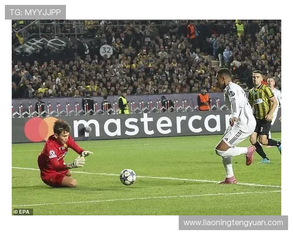 若昂科雷亚染红奥尔西奇失良机凯拉特与十人帕福斯战平 若昂科雷亚染红奥尔西奇失良机凯拉特与十人帕福斯战平