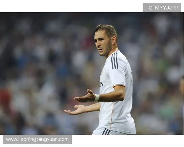 皇马巴萨巅峰对决姆巴佩亚马尔先发维尼修斯拉什福德同场竞技激战